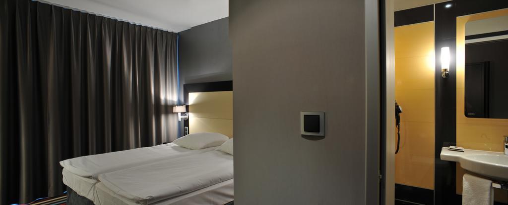 Silver Hotel&Gokart Center Szczecin Eksteriør bilde